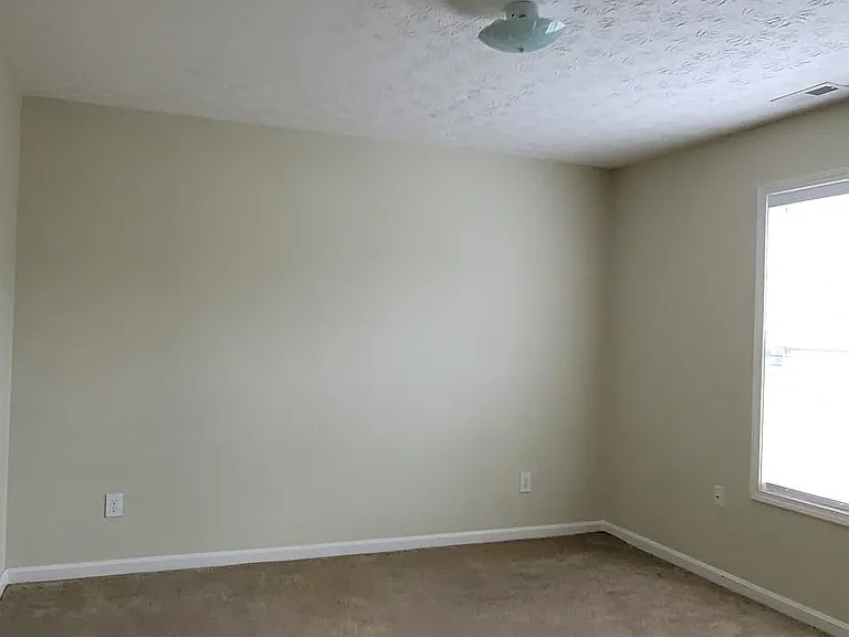 5603 Collington Ct — Photo 34
