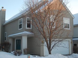 8790 N Bay Dr, Chanhassen, MN 55317