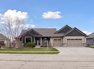 2337 Britwood Ln SW, Rochester, MN 55902