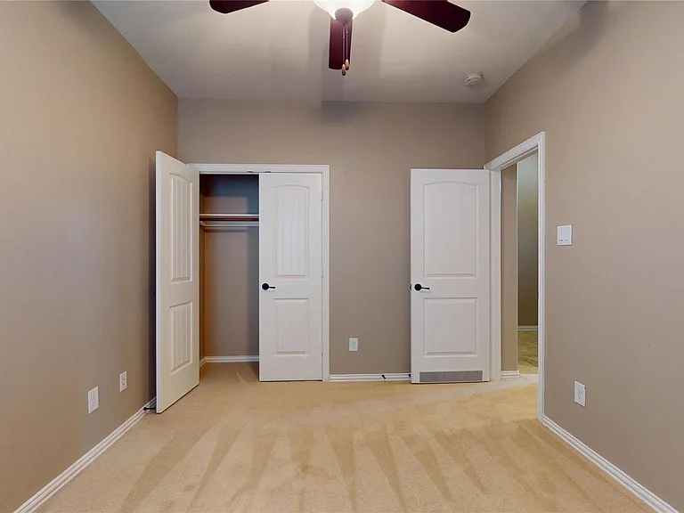 12314 Meadow Breeze Dr — Photo 40