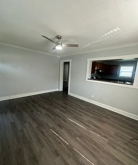 520 E 27th St — Photo 7