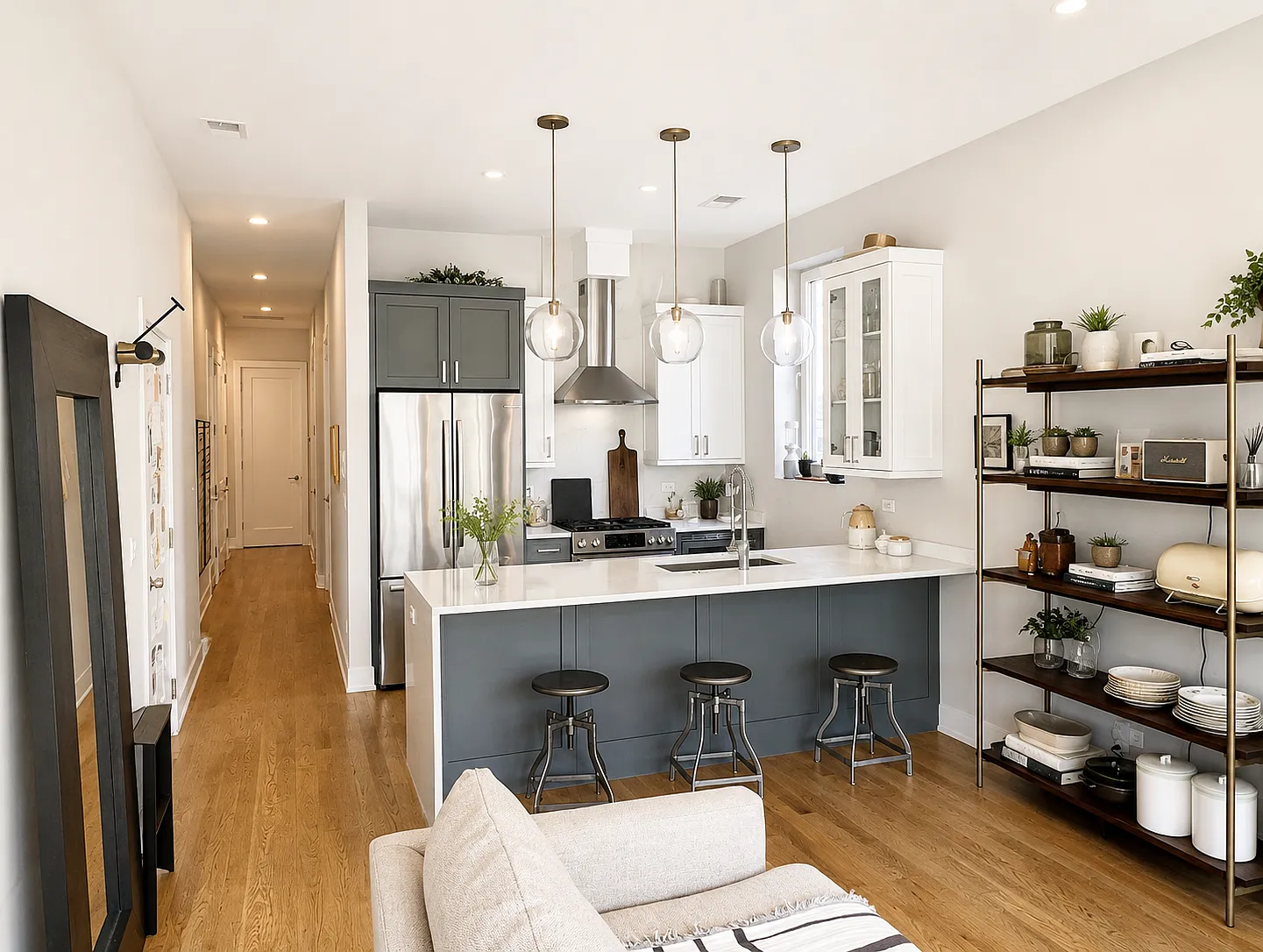 3 bed, $4,350 — Photo 2