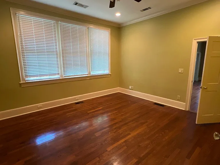 702 Cloverdale Rd — Photo 27