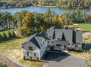 21 Fiddlehead Rd, Oxford, CT 06478