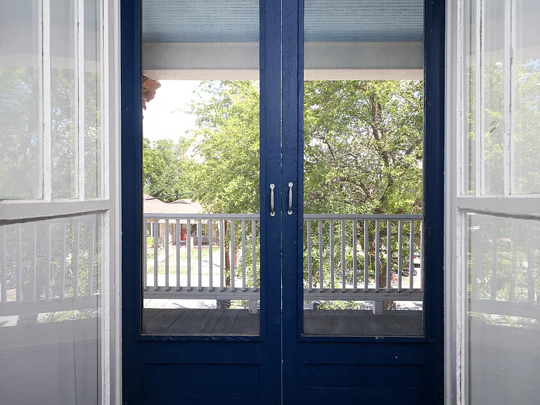 Delaware St — Photo 31