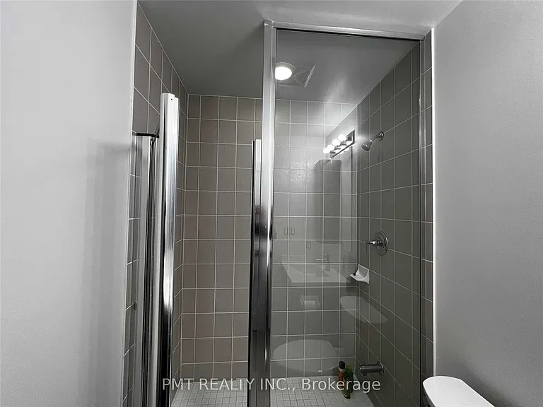 352 Front St W #2014 — Photo 18