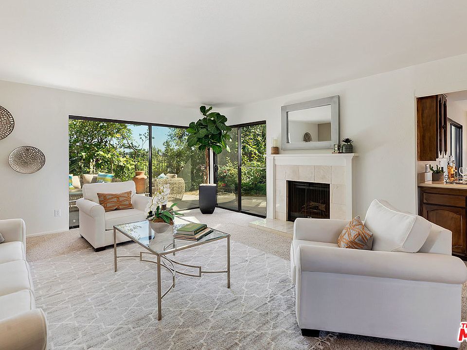 1st image of 2736 Bottlebrush Dr