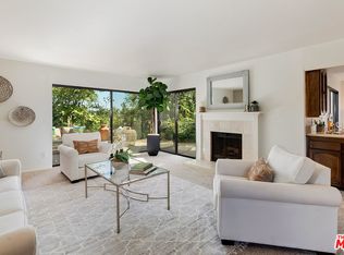 2736 Bottlebrush Dr, Los Angeles, CA 90077