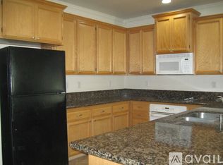 2114 Golden Gate Dr, Plumas Lake, CA