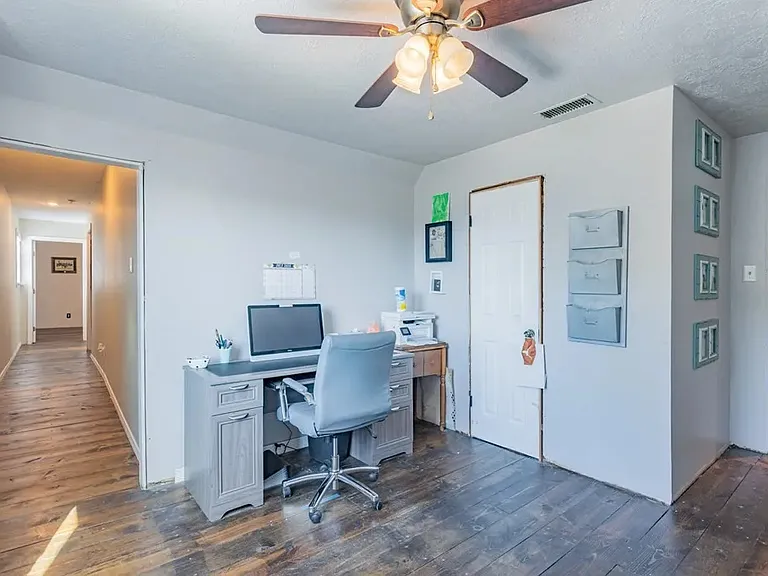4034 Stillwood Ln — Photo 31