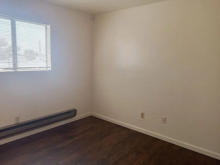 1912 Alvarado Dr NE #A-J — Photo 14