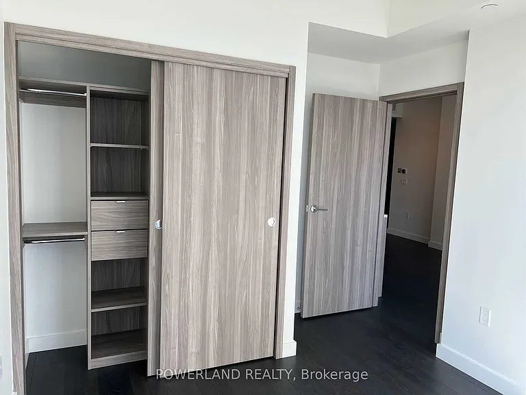 95 McMahon Dr #2901 — Photo 9