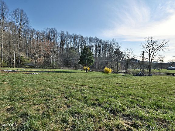 5th image of 2737 Clabo Rd