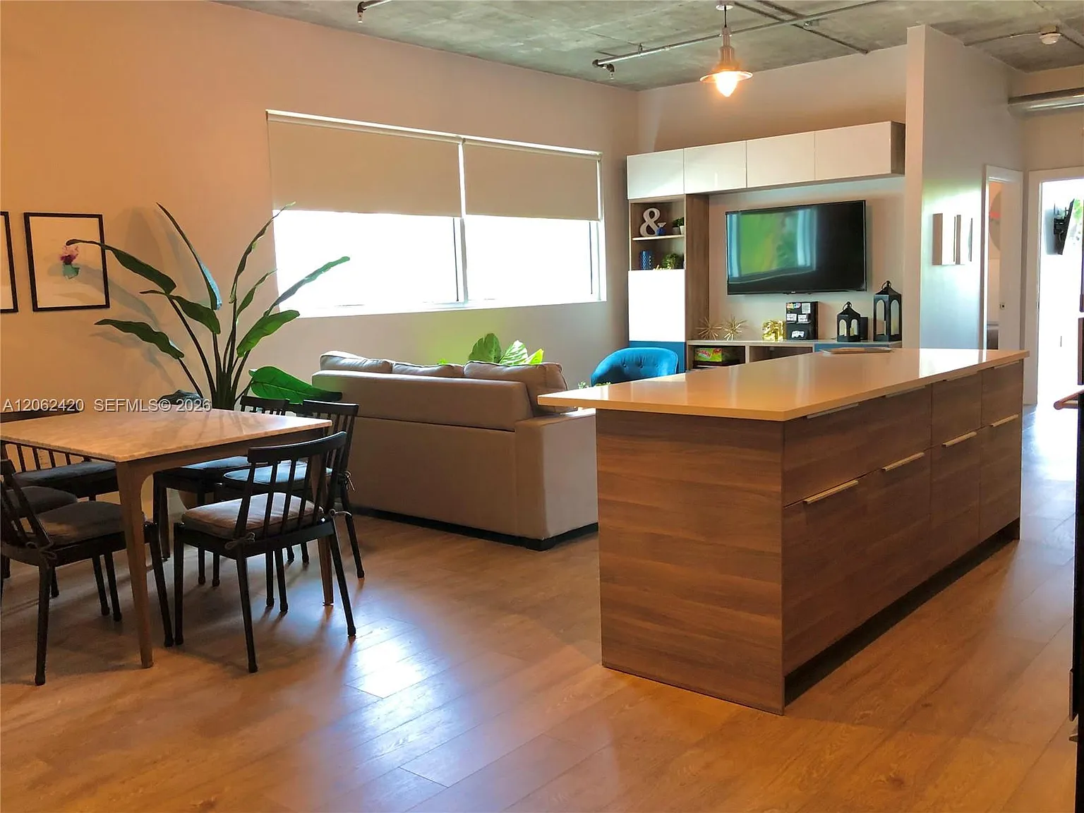 The Montclair Condo — Photo 4