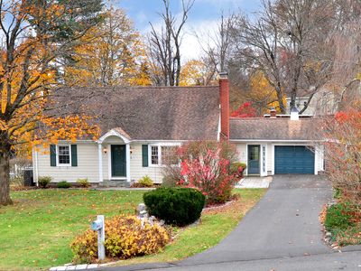 7 Peppercorn Lane, East Granby, CT, 06026