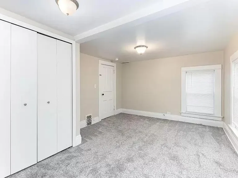 407 Washtenaw Ave — Photo 12