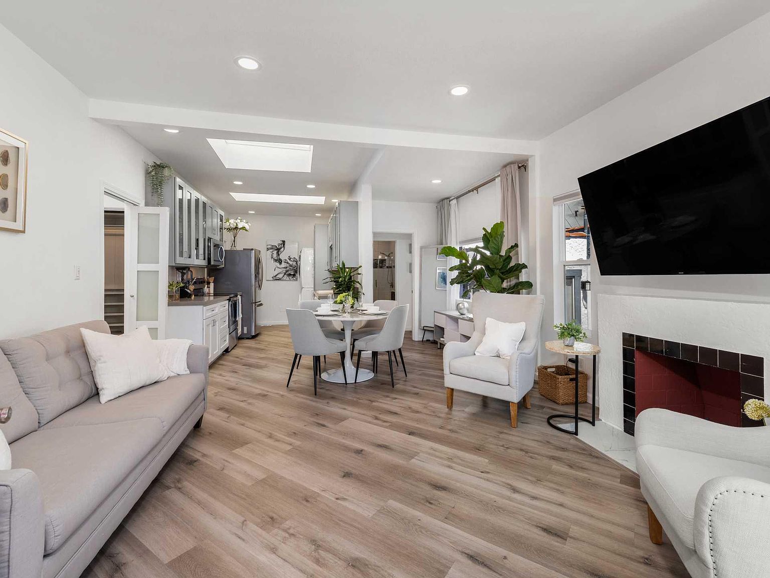8823 Betty Way, West Hollywood, CA 90069 Zillow