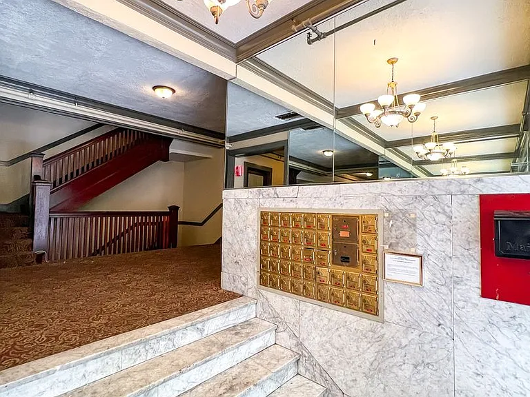 St Florence Apartments — Photo 21