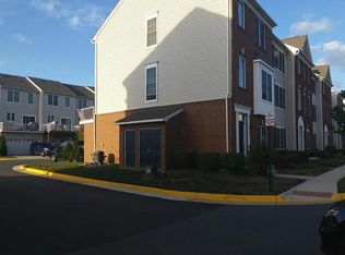 42878 Pamplin Ter, Chantilly, VA 20152