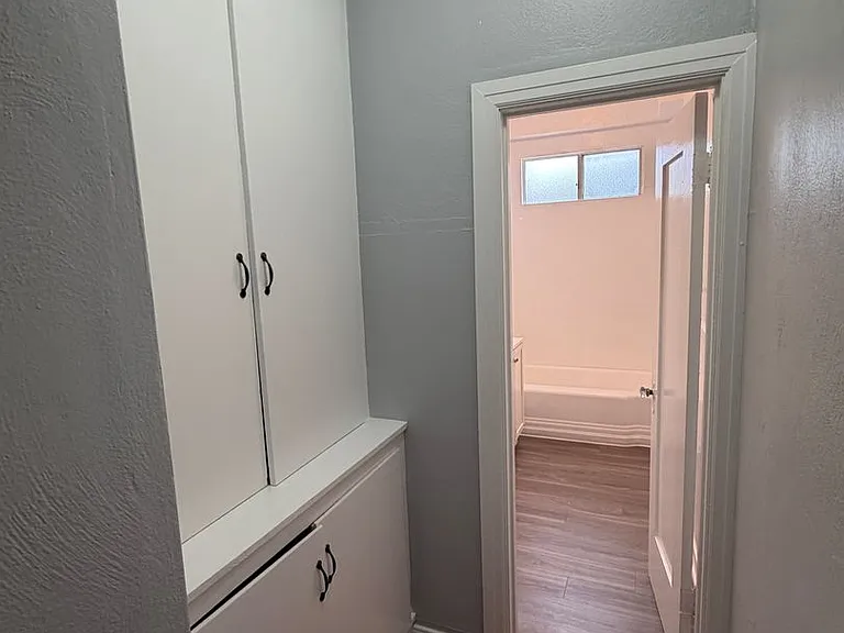 1447 Redondo Ave — Photo 10