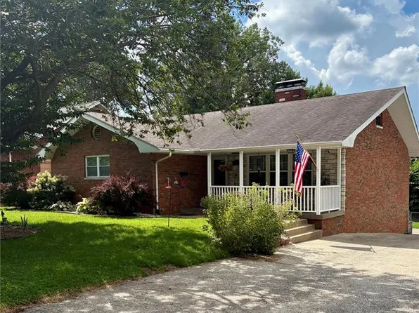 217 Lee Ave, Collinsville, IL 62234