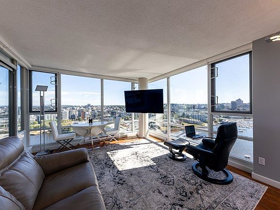 5th image of 1033 Marinaside Cres #2905
