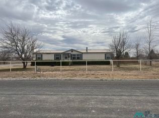 913 Pecan Ave, Artesia, NM 88210