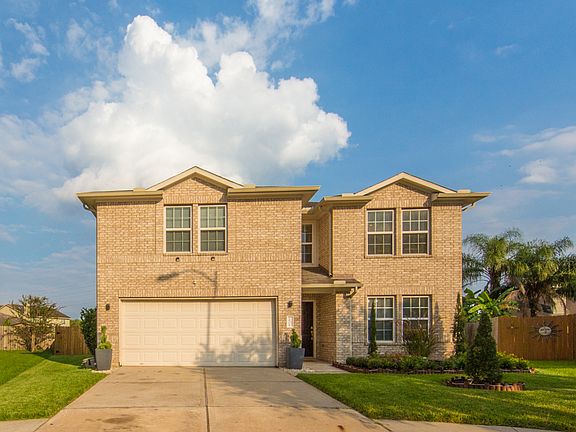 3rd image of 10519 Great River Ct