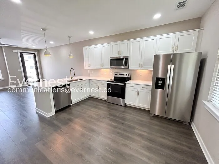 308 Jeffries Way — Photo 6