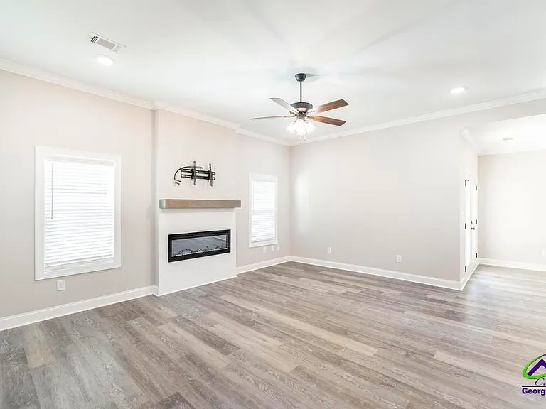 113 Garrett Ln — Photo 13