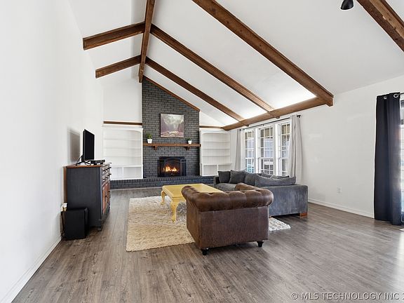 5th image of 1905 Glendale Rd