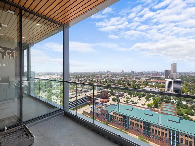 1711 Allen Pkwy #2202 — Photo 24