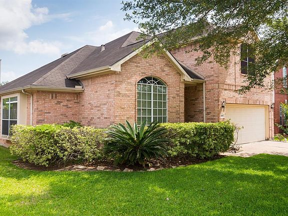 3rd image of 3307 Southdown Dr