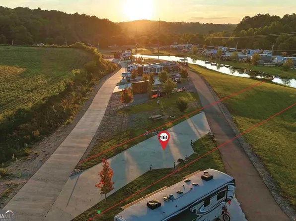 161 Mountain Meadows Dr, Morganton, GA 30560