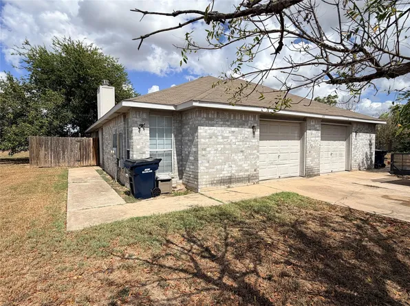 105 Axis Deer Trl Unit A, Hutto, TX 78634