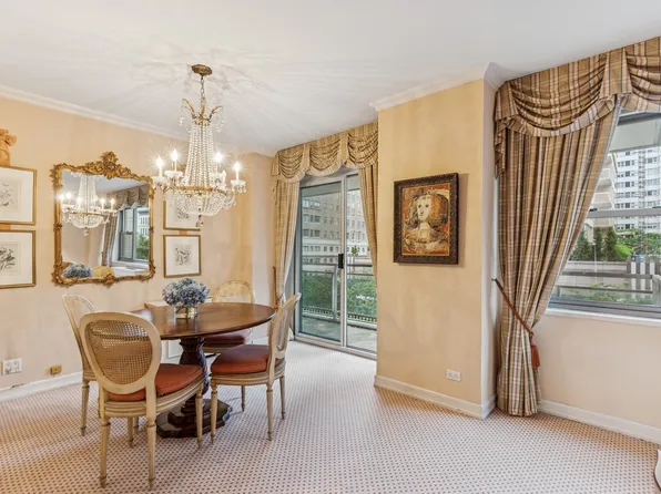 150 East 69th Street 3R image 2 of 6