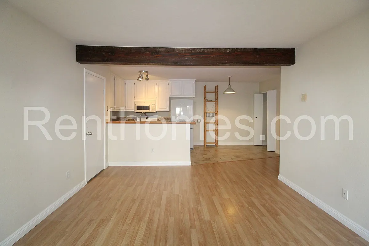 Building Photo - 3550 Ruffin Rd #146