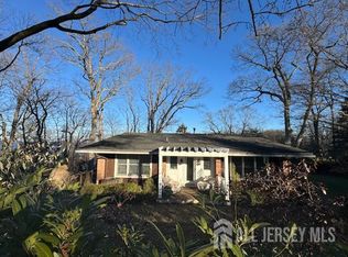 22 Keystone Dr, Atlantic Highlands, NJ 07716