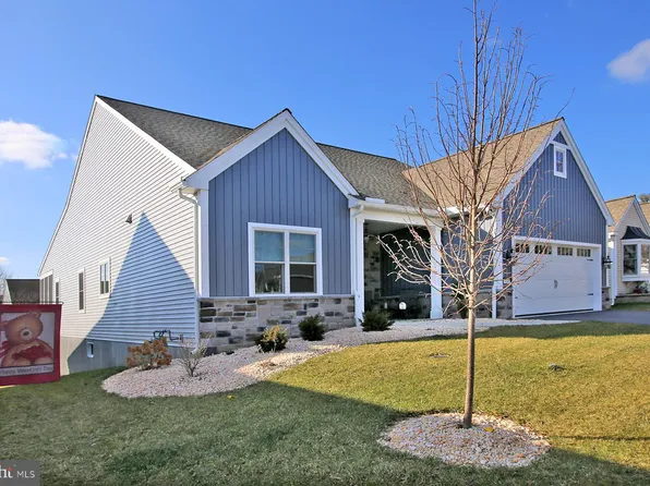 1008 Percy Ln, Lebanon, PA 17042