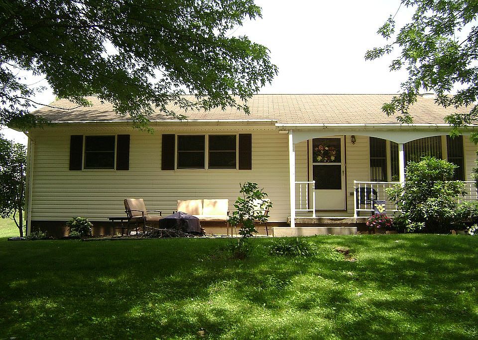 1st image of 17 Marion Dr