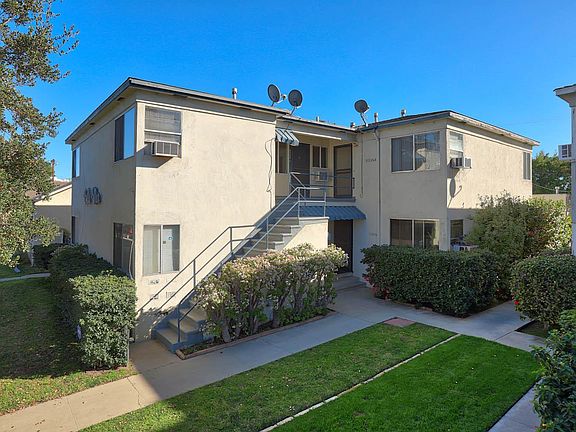 2nd image of 11652 Magnolia Blvd Floor 2