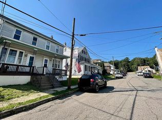 56 New St, Beaver Meadows, PA 18216