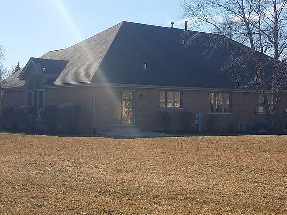 2nd image of 21182 Lakeview Ln