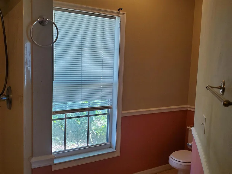 816 Mountbatten Ln — Photo 15