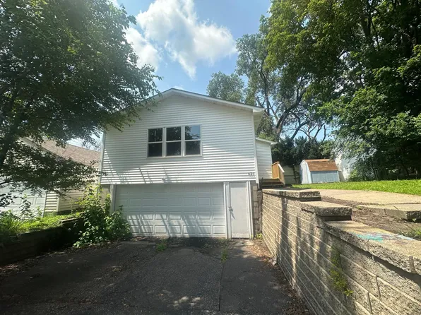 621 Bidwell St, Saint Paul, MN 55107