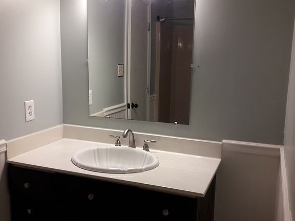 4th image of 1408 Glenside Dr
