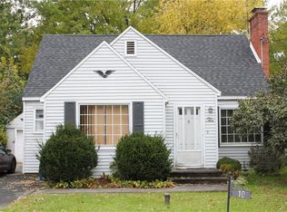 10 Wellington Rd, North Syracuse, NY 13212