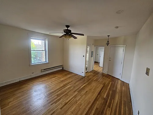 1511 W Bryn Mawr Ave #3F Photo 1