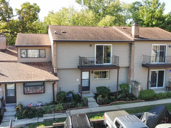 68 Woodhills Bay Rd Unit 6C, Fox Lake, IL 60020