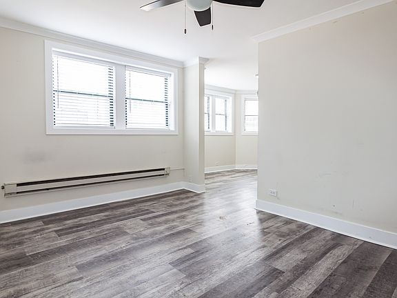 5th image of 3837 N Greenview Ave #G